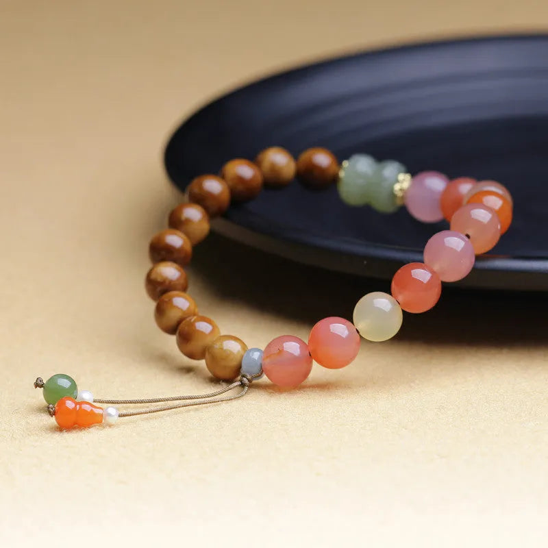 8mm diamond-shaped persimmon agate bracelet with natural stone beads and handcrafted construction