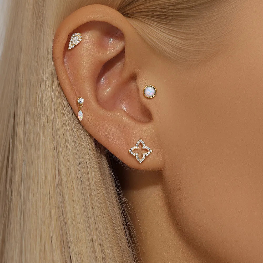 S925 sterling silver flat column geometric threaded ear bone stud in a gold electroplated finish.