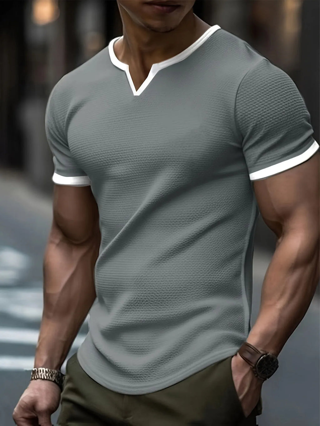 Short sleeve waffle texture t-shirt with colour-block V-neck in army green