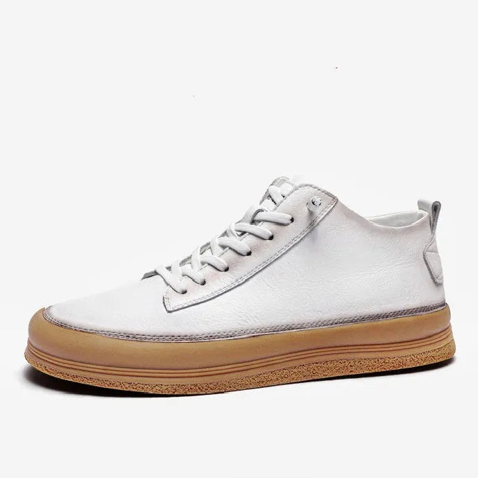 Men's black leather casual shoes with round toe and flat rubber sole on a white background.