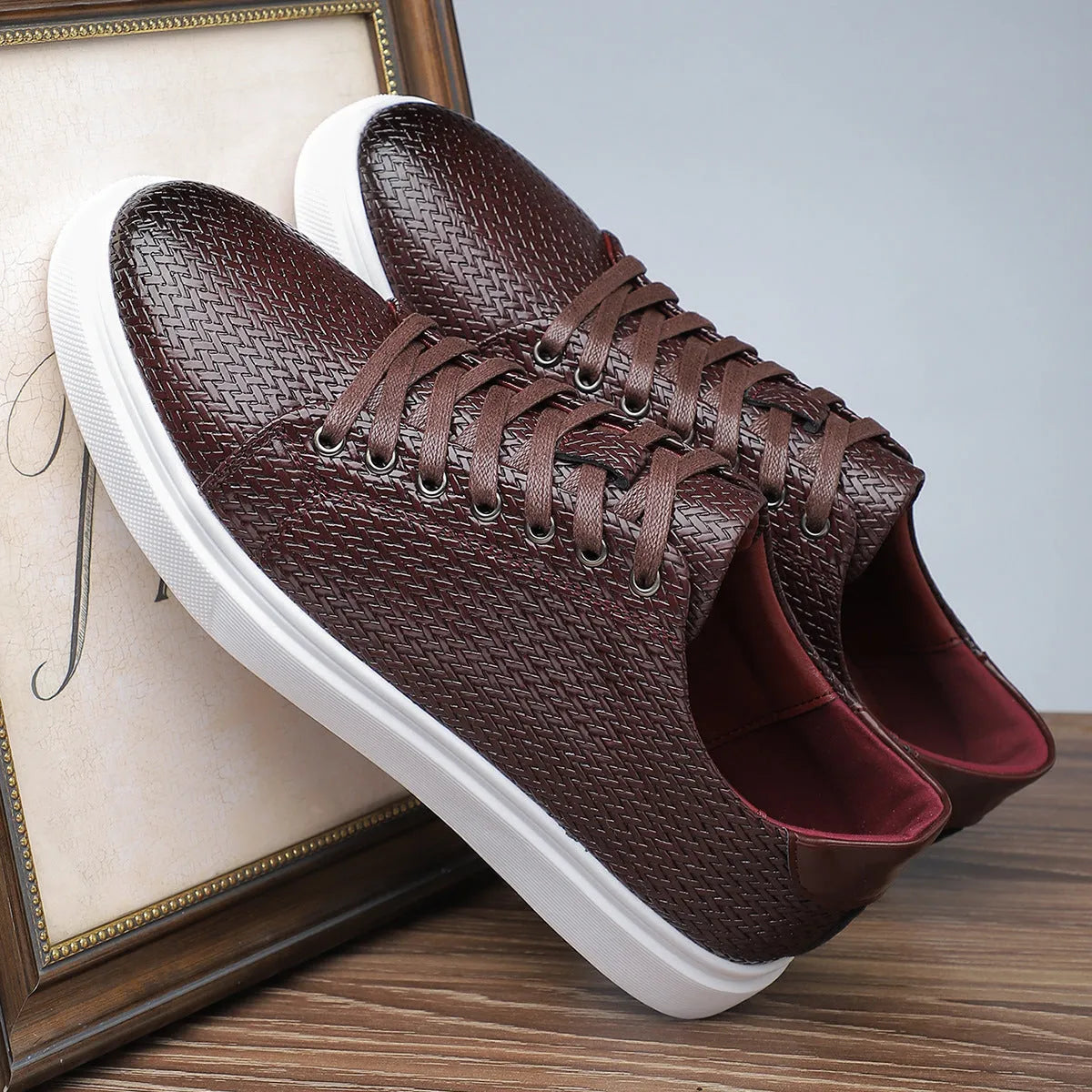 Men's British style leather shoes in black, red, or yellow with artificial PU upper and rubber sole