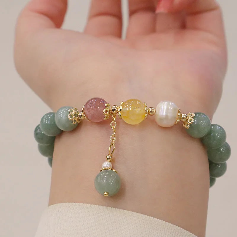 Zhen Han style women's bracelet made of Myanmar jade with geometric shapes and bead pearl decoration.