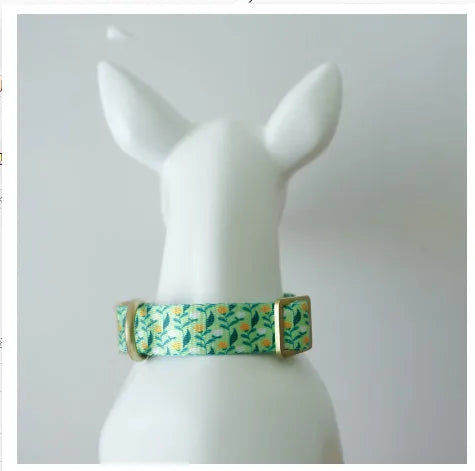Flower pattern nylon ribbon pet collar for dogs and cats shown in Hanada colour on size L.