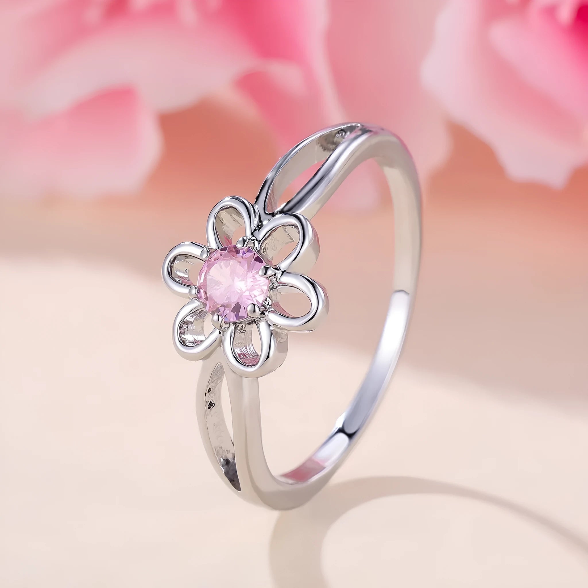 Women's hollow flower fashion ring in electroplated copper with floral design