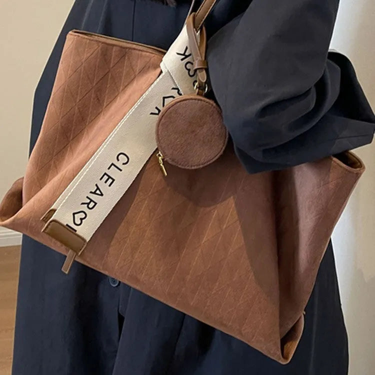 Casual large capacity polyester tote bag with horizontal square shape and shoulder strap