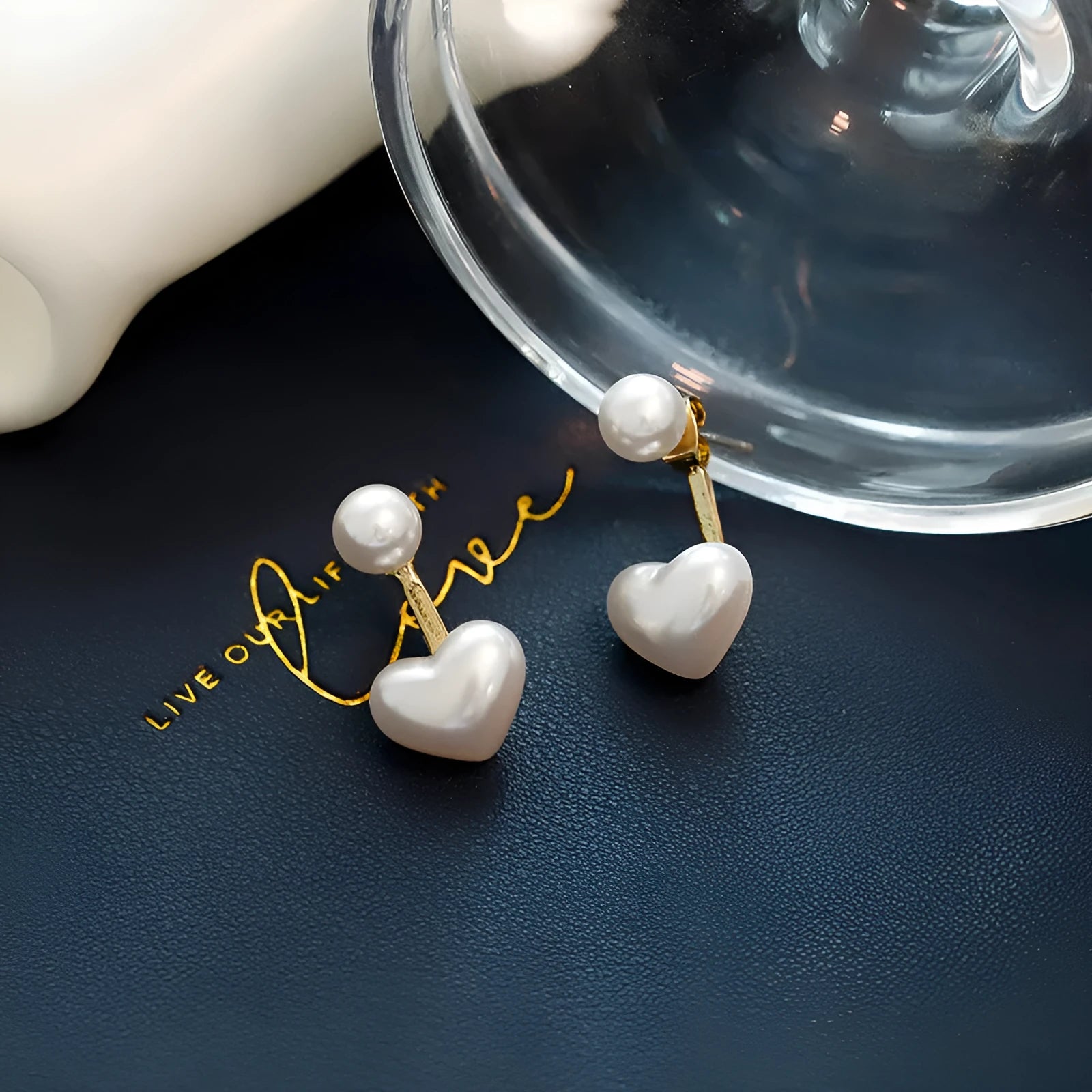 Heart-shaped pearl stud earrings with Korean design, alloy metal and artificial gemstone details
