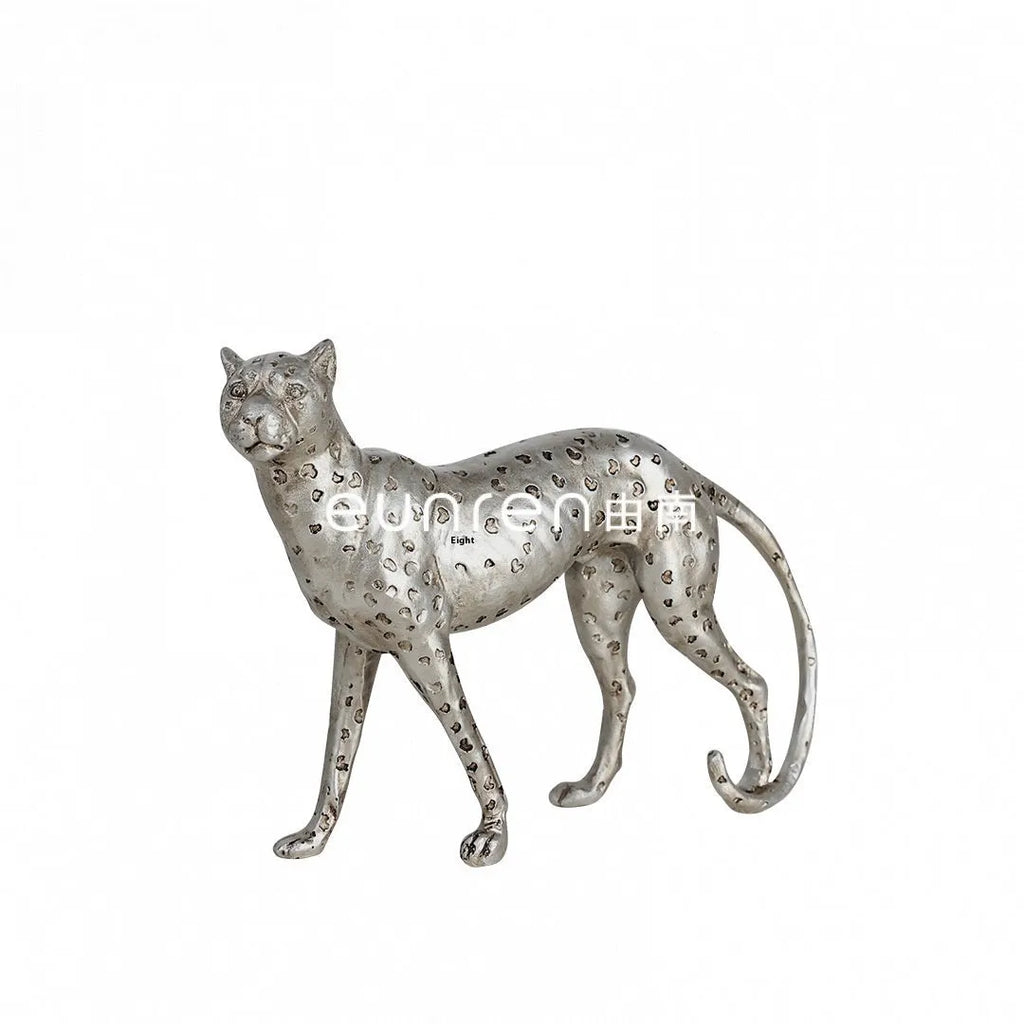 Leopard resin ornament in American Leopard colour, showing large, small, and walking posture style options.