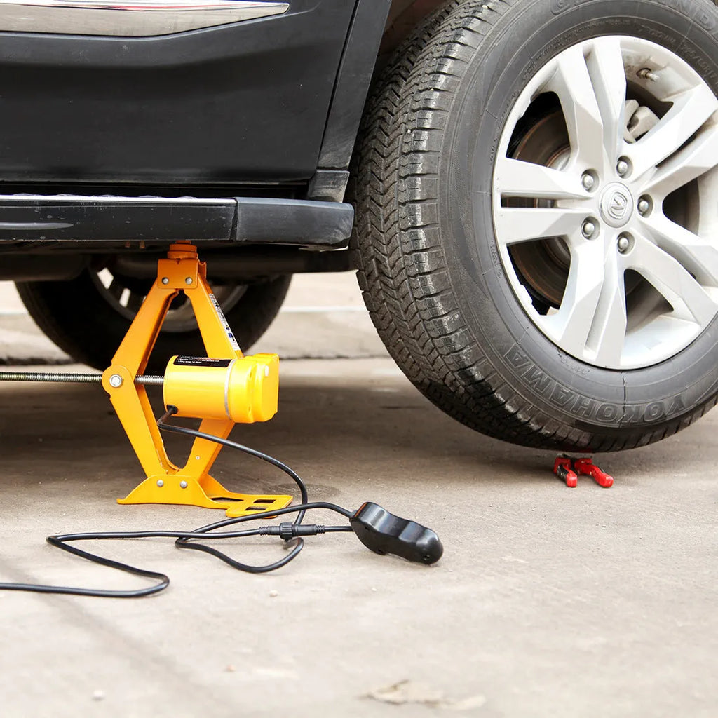 Hydraulic electric vehicle jack with 2-tonne capacity and 100W motor for car maintenance