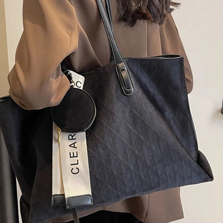 Casual large capacity polyester tote bag with horizontal square shape and shoulder strap
