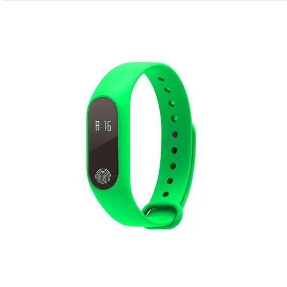 A motion intelligent smart ring on a finger, showing heart rate and step tracking on a smartphone screen.