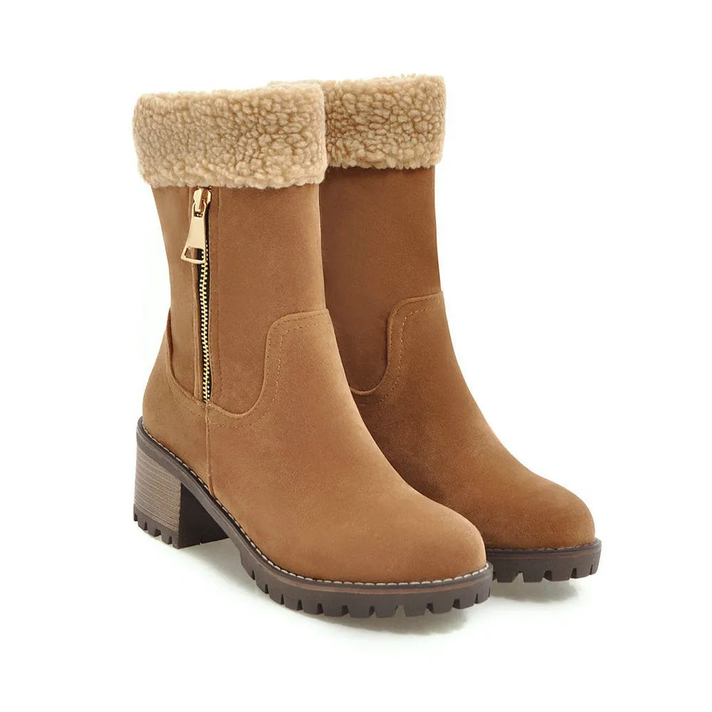 Snow boots with rubber outsoles and plush lining in black, grey, green and orange colour options