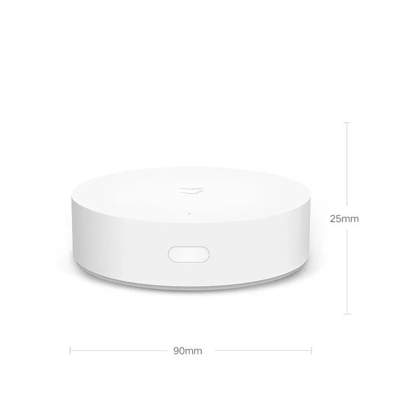 White Xiaomijia smart home gateway with UK plug for wireless wall switch control