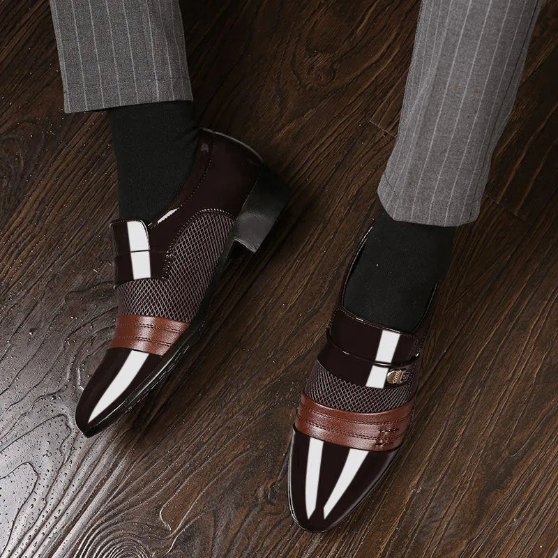 Men's pointed toe leather-style shoes in black with low-top business design and rubber sole