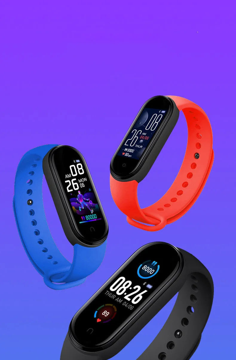 M5 smart sports fitness bracelet in black showing heart rate data on its 0.96-inch screen.