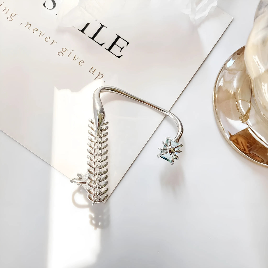 Gold-plated copper fish bone shaped non-pierced ear clip for right ear unisex style