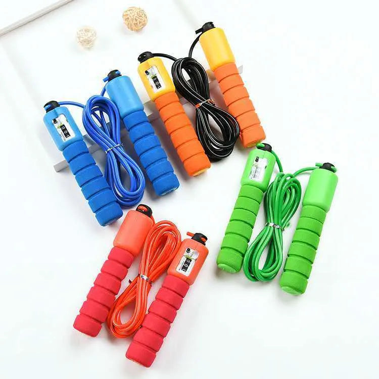Adult skipping rope with sponge handles and built-in counter, total length 287cm