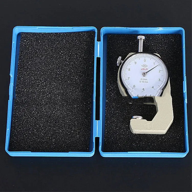 Handheld thickness gauge for measuring steel tubes and film cloth materials