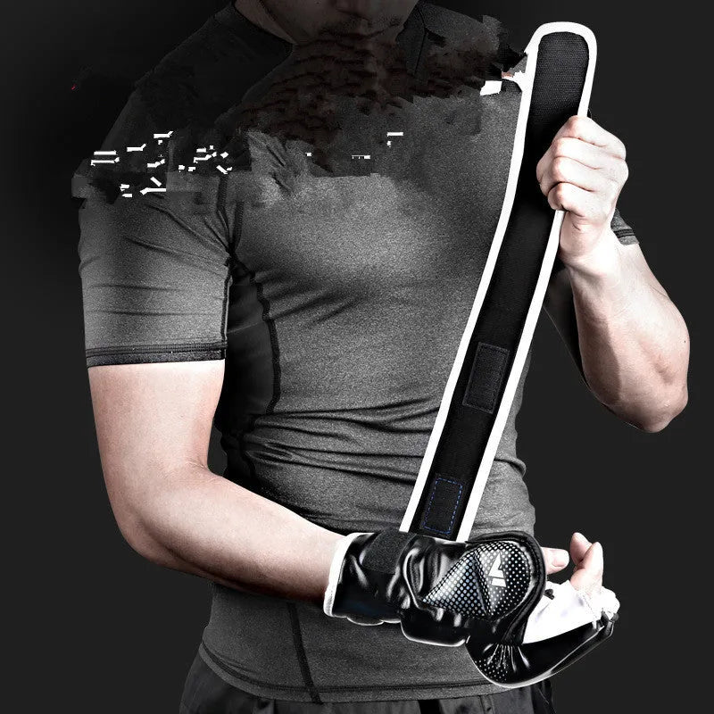 Half-finger boxing gloves in black made from polyurethane and explosion-proof leather for MMA Muay Thai training