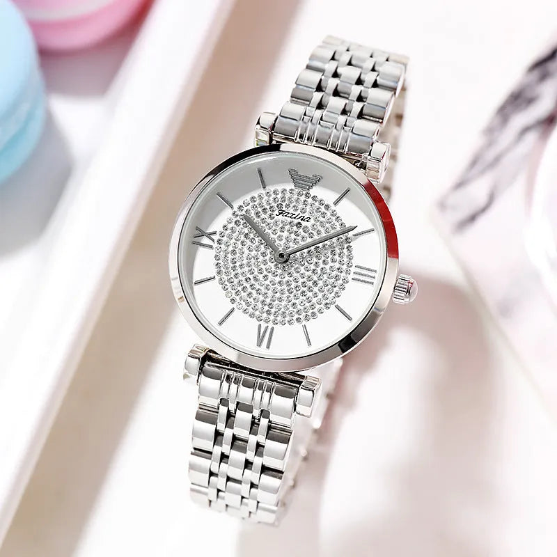 Women's rose gold gypsophila alloy quartz watch with 32mm dial and matching titanium steel heart-shaped necklace