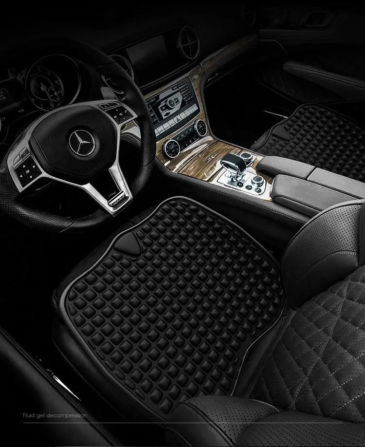 Breathable gel car seat cushion in ice silk with fluid gel filling for summer use, universal V five-seater fit