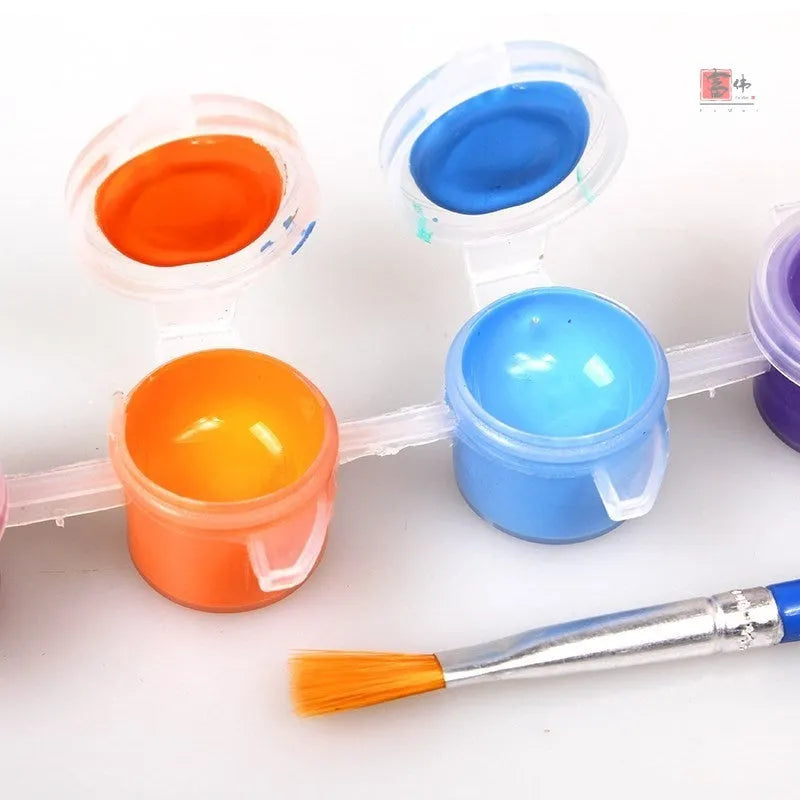Children's gouache painting set showing sketch pad with pre-printed picture, 8 rows of pigments, and painting pens.