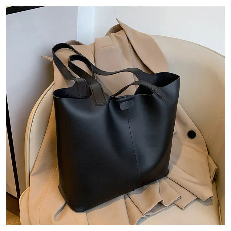 Fashionable PU leather commuter shoulder bag in brown with pendant, horizontal square shape, synthetic leather lining