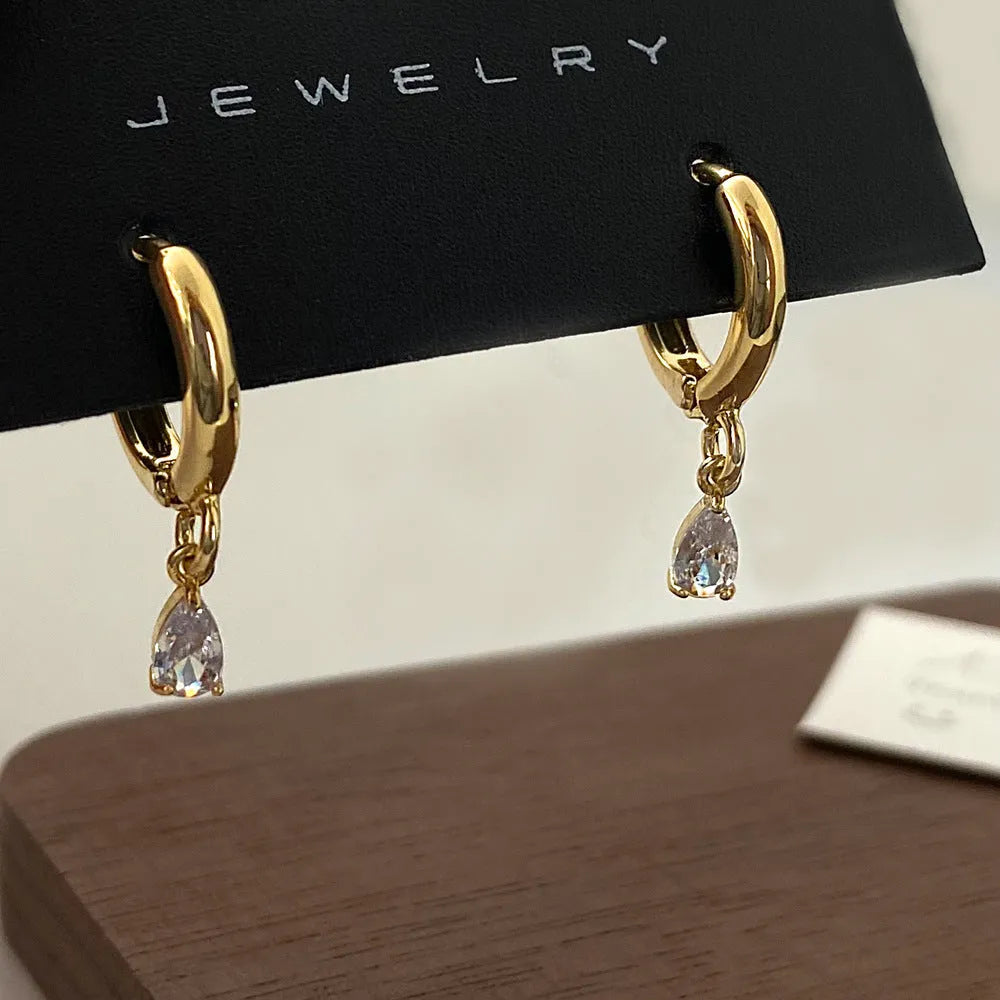 Geometric zircon jewellery set with necklace, earrings and anklet in Korean-style meteor shower design