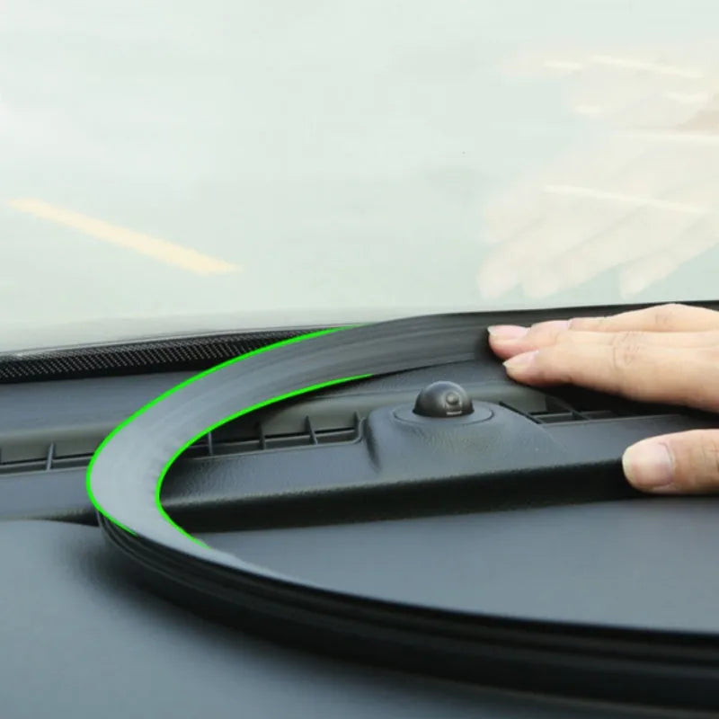 1.6 metre silicone dashboard seal strip for Mitsubishi Outlander centre console installation