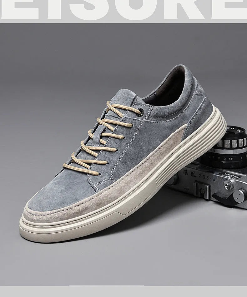 Men's grey casual skate shoes with pigskin upper and rubber sole lace-up design