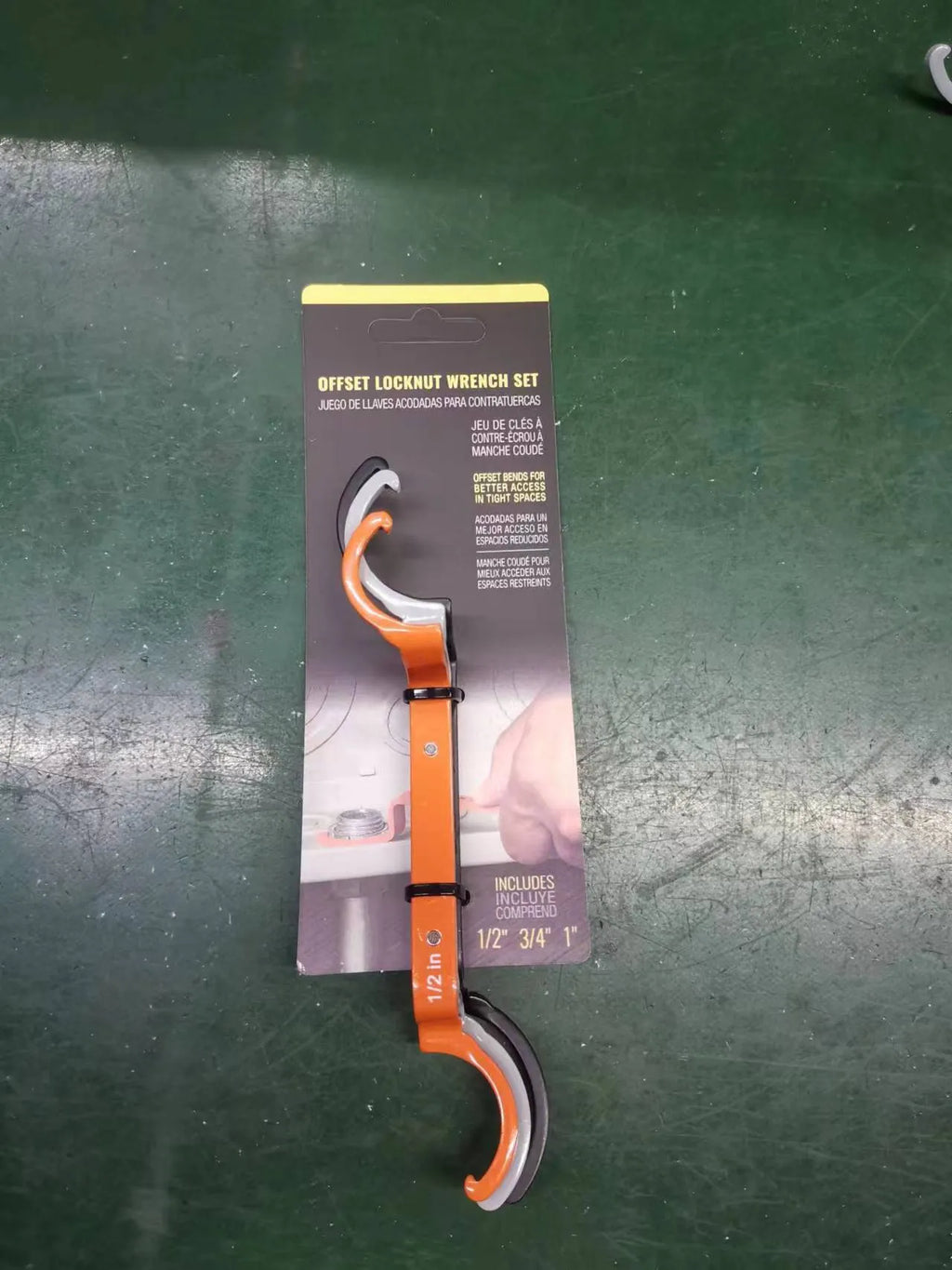 H251 magnetic crescent spanner, socket wrench, and suction wrench three-piece set in orange, grey, and black.