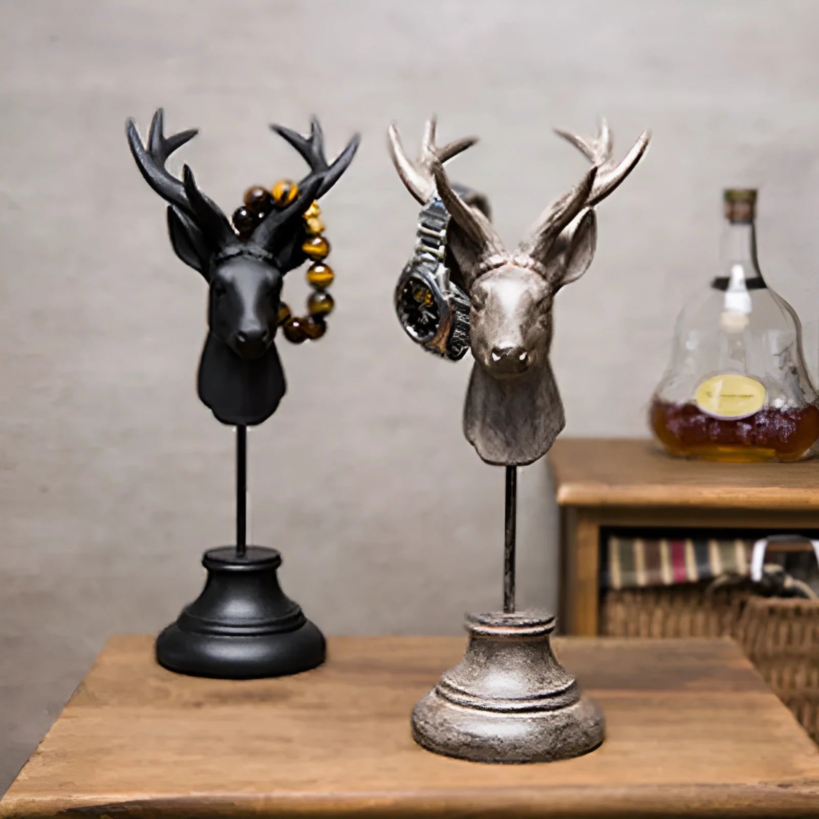 A tall resin giraffe statue home decoration in black, white, or wood colour, shown next to a ruler indicating its 32cm height.