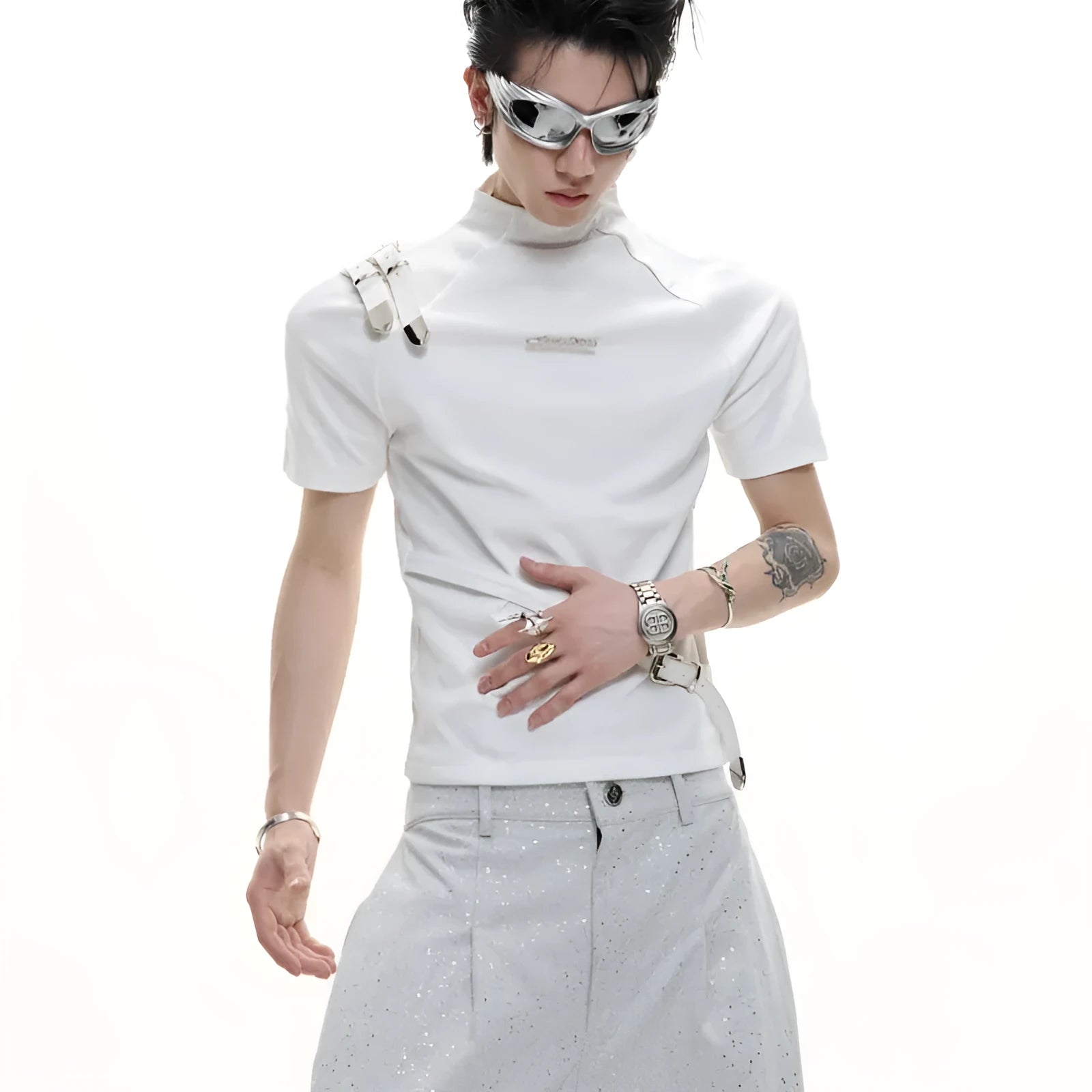 Men's slim fit cotton T-shirt with metal belt accent and small stand-up collar in black and white options