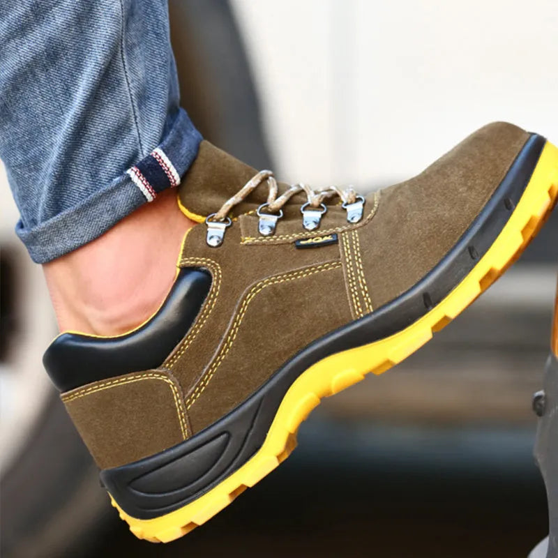 Bronze cow suede leather safety boots with steel toe cap and patterned anti-skid sole