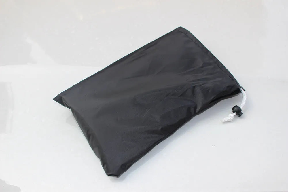 Magnetic car windscreen snow cover in black with silver back, 210x120cm size, six magnets visible