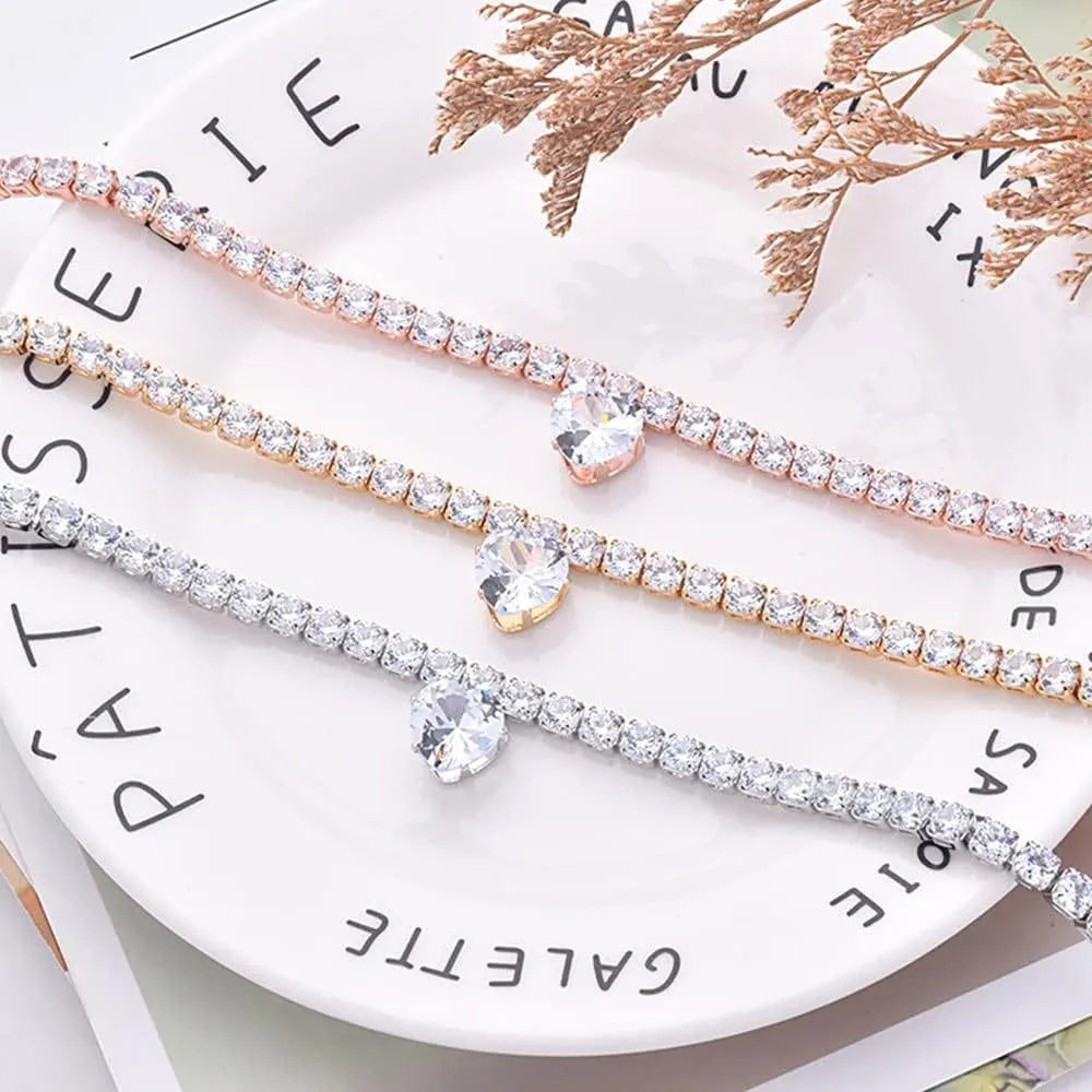 Gold rhinestone heart shaped pet collar for dogs and cats with adjustable chain