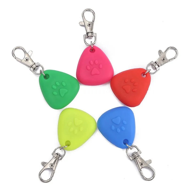 Silicone triangle light-emitting pendant pet ornament in multiple colours for festive decorating
