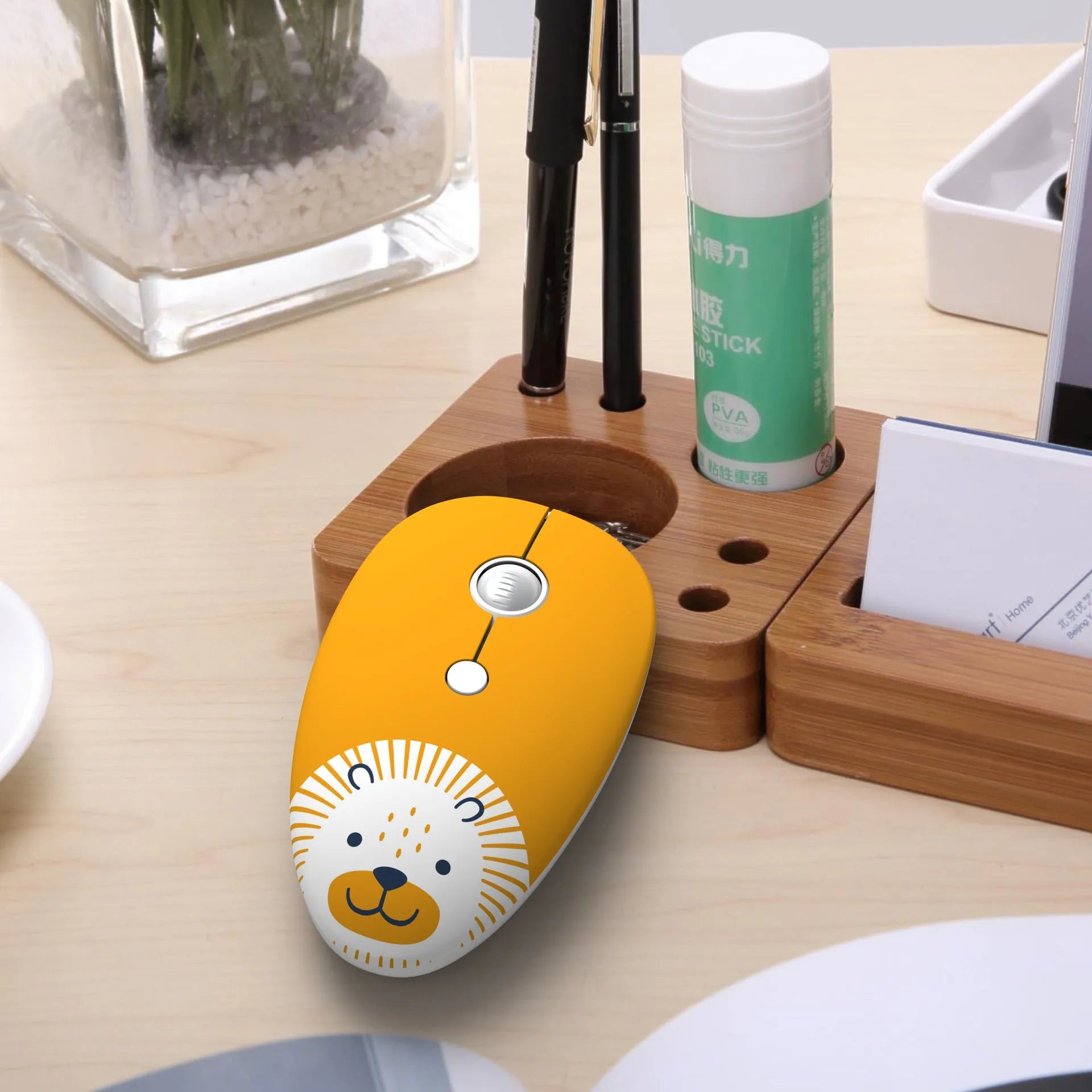 Wireless animal-themed mouse with USB receiver for laptops in yellow tiger design