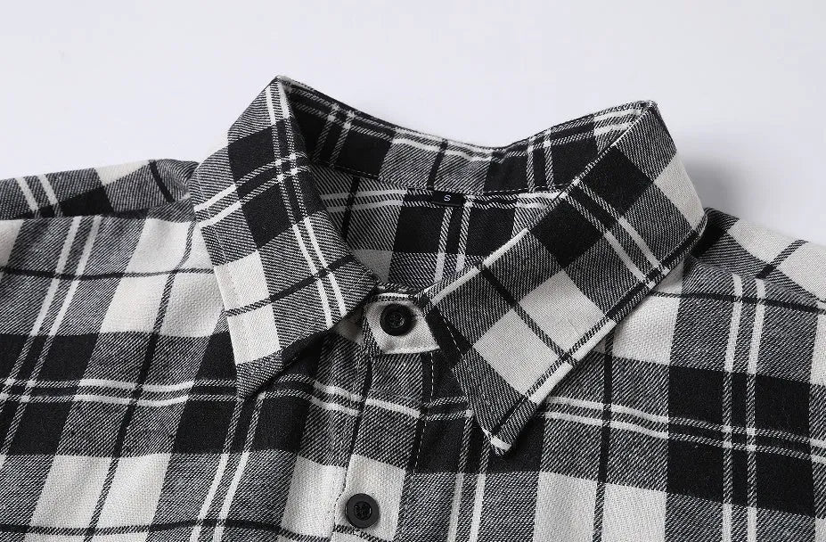 Teenage men's checked long-sleeved casual shirt in offwhite with black and white check pattern