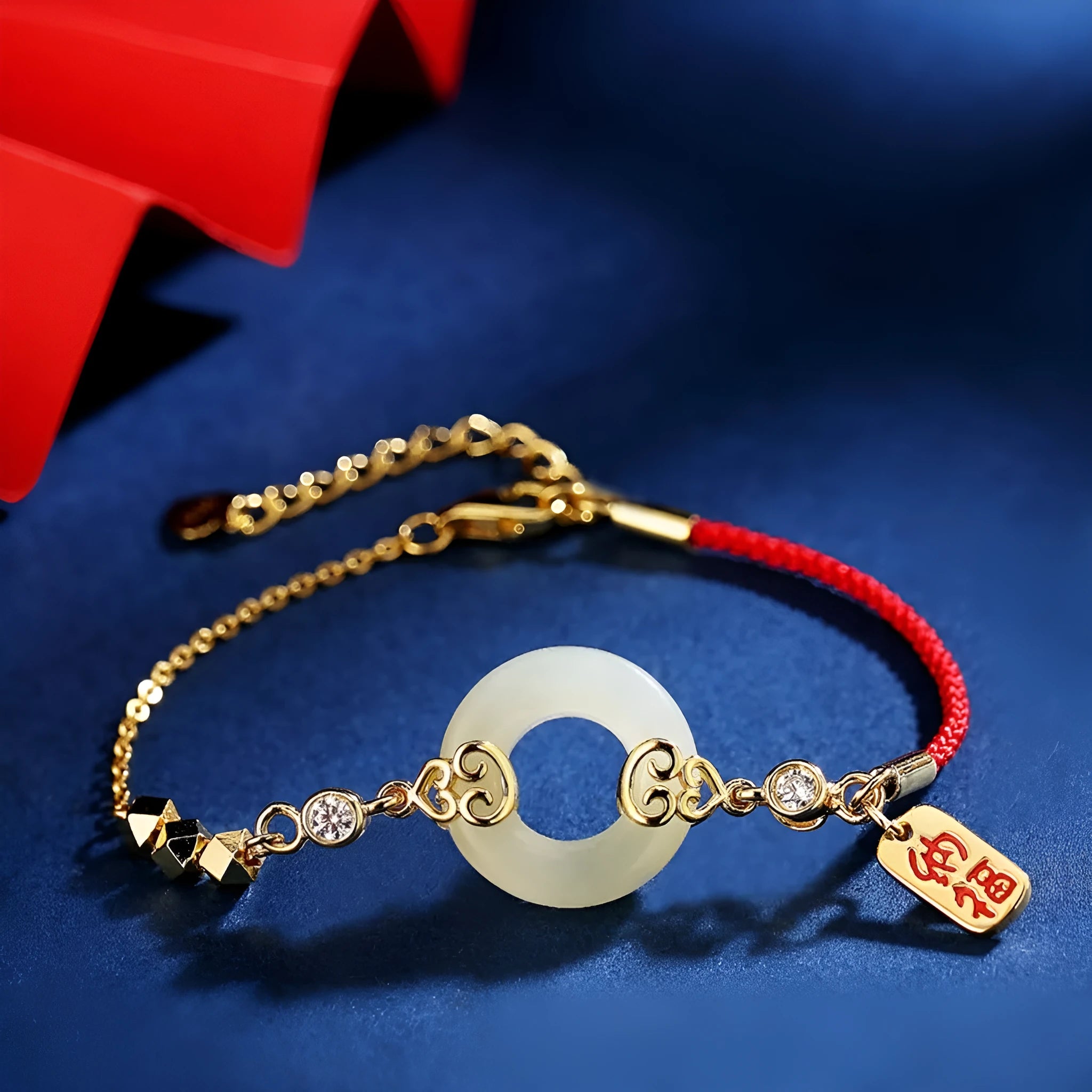 Sterling silver Chinese style jewellery set with inlaid Hetian jade gourd pendants on bracelet and necklace
