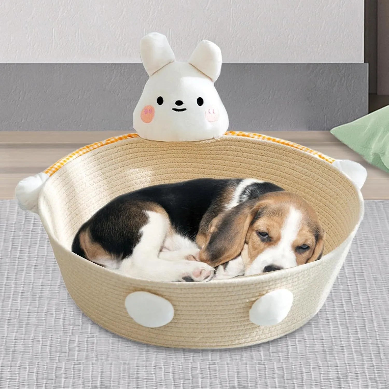 Woven cotton rope cat bed with integrated scratching surface in rabbit motif
