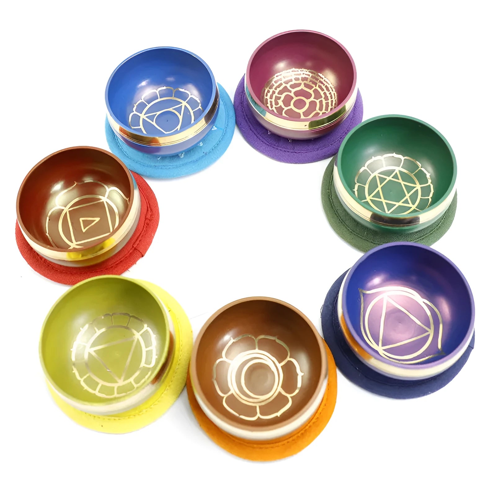Handmade 8 cm diameter metal singing bowl in a choice of seven colours for meditation and yoga.