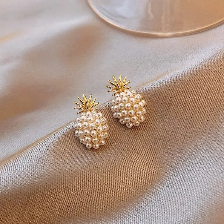 Women's Korean style fruit earrings in alloy with electroplated gold, pearl flower, silver and starfish pearl colours