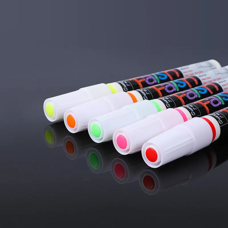 Oblique-shaped electronic fluorescent board highlighter pen with 6mm tip, shown on a card with colour refills.