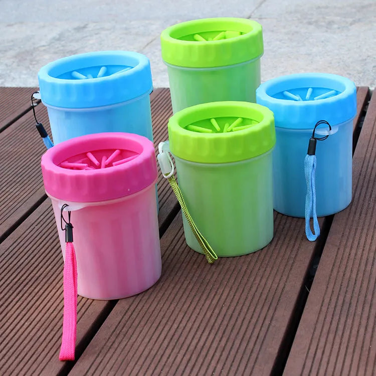 Silicone dog footwash bucket with PP base in blue, pink, or green colours for pet paw cleaning