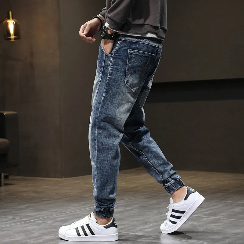 Men's plus velvet stretch slim casual jeans in blue, cotton with non-iron finish, mid-rise tether closure