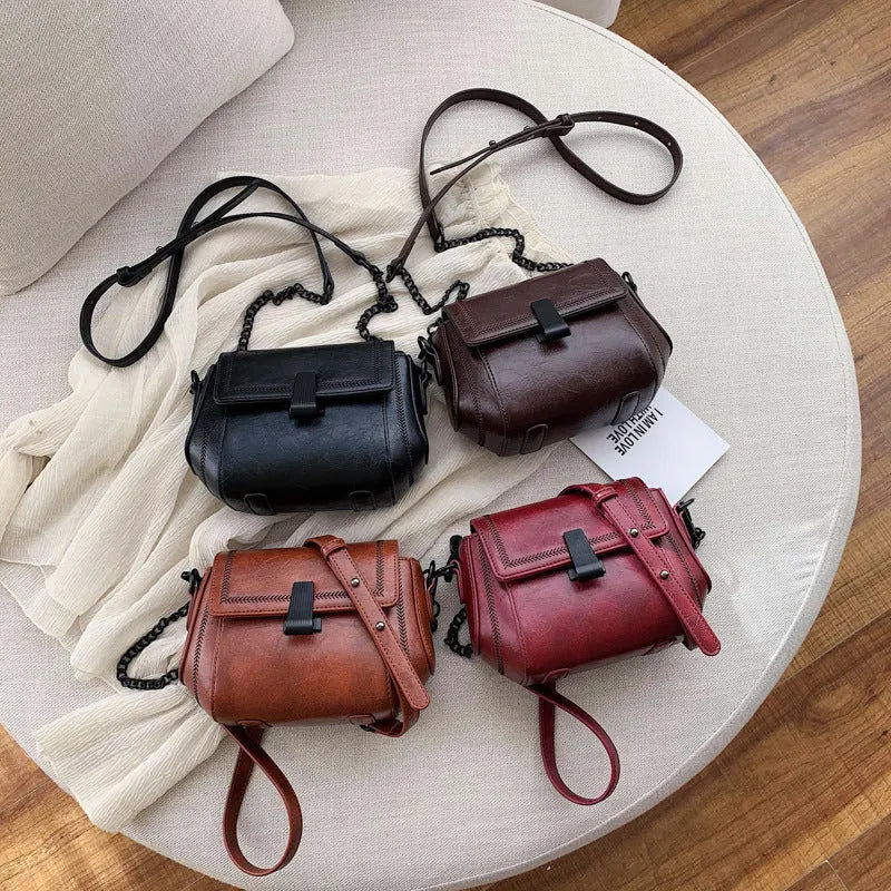 Korean-style PU shoulder crossbody bag in beige with clamshell opening and horizontal square shape