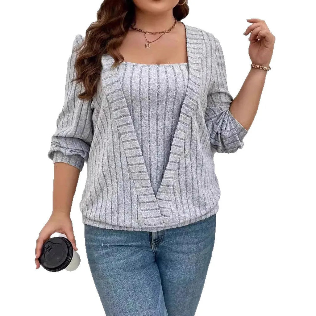 Women's solid colour rib fabric V-neck long sleeve false two-piece suit in loose fit.