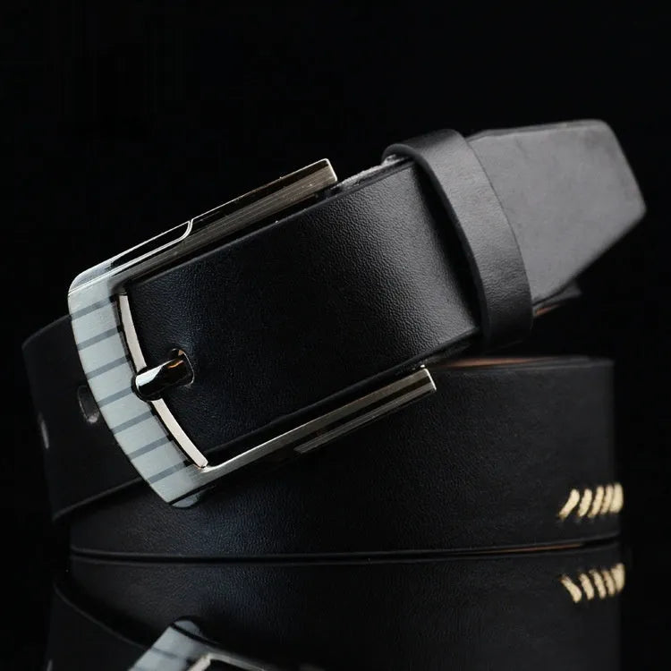 Men's retro pattern pin buckle belt in black colour with alloy buckle