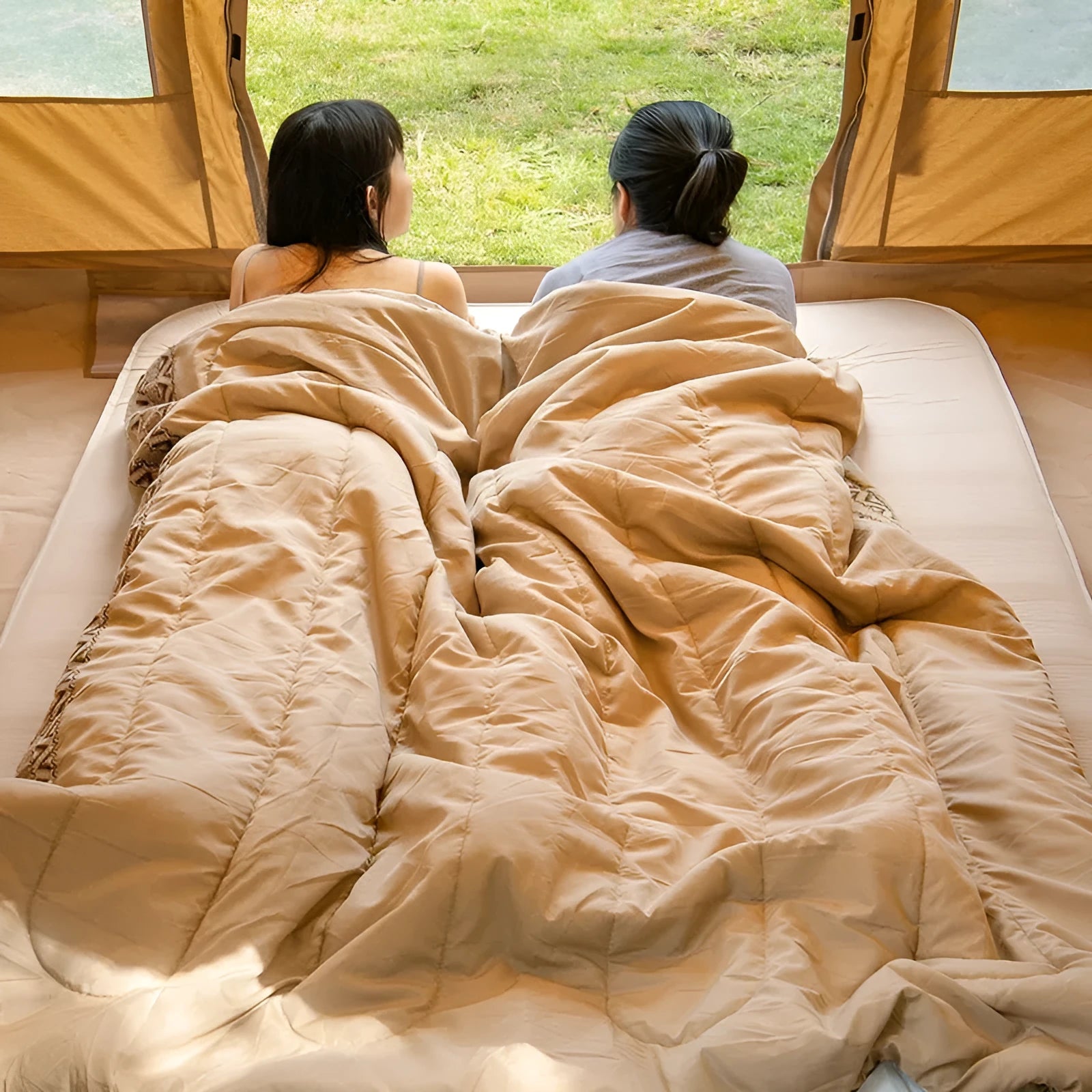 Four seasons portable camping sleeping bag with storage bag in adult size 190x75cm.
