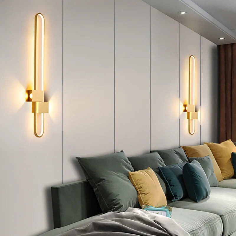 Round minimalist wall lamp with 60cm diameter iron frame and warm LED light in black finish